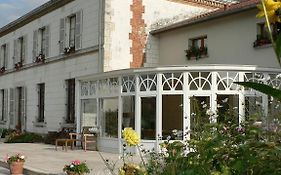 Bed And Breakfast Entre Cour Et Jardin À