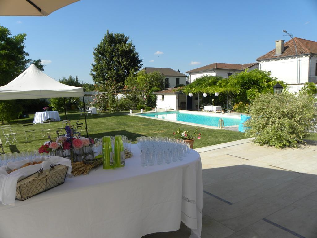 Hôtel Entre Cour Et Jardin à Châlons-en-Champagne Extérieur photo