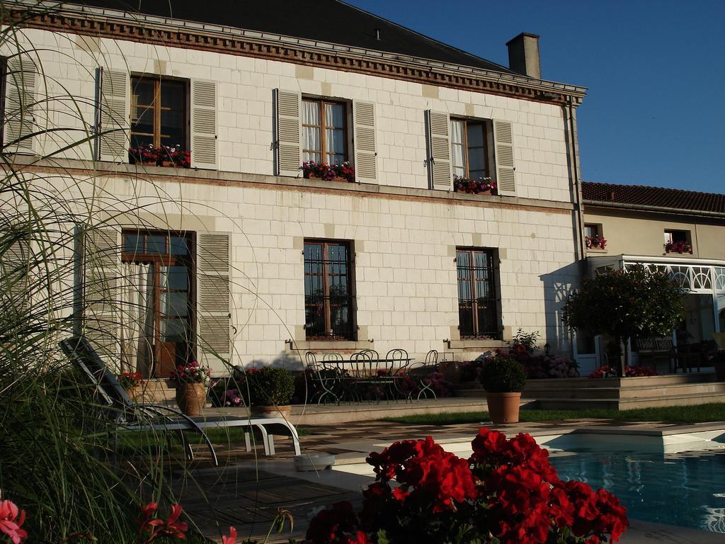 Hôtel Entre Cour Et Jardin à Châlons-en-Champagne Extérieur photo
